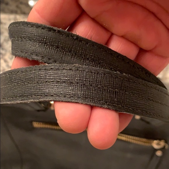 Gentle used - Picture 8 of 8